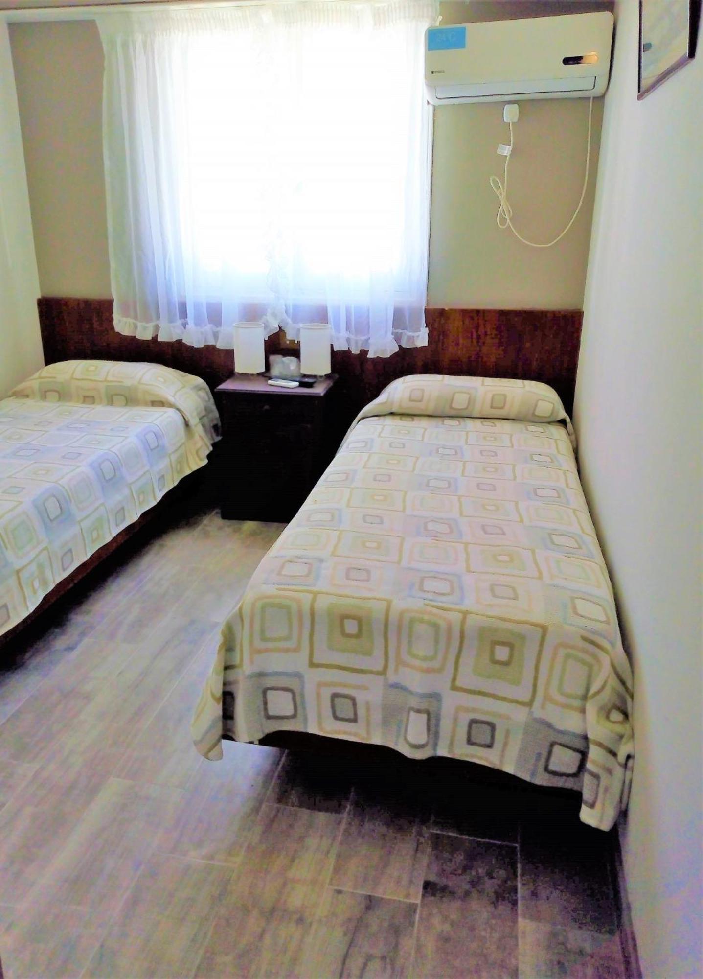 Hotel Tejas Rojas Villa Gesell Room photo